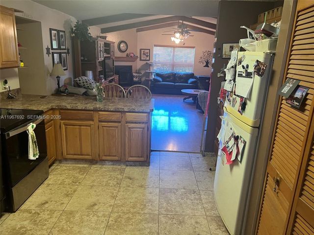 11520 NW 26th St, Plantation, FL 33323