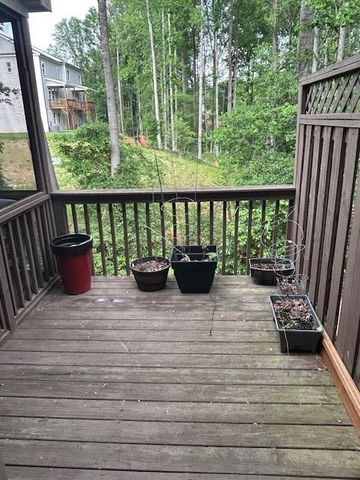 2925 Camplay Drive, Suwanee, GA 30024