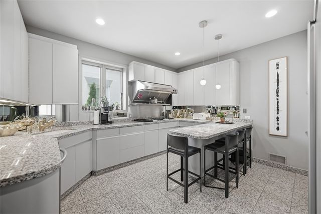 918 S Aiken Avenue, Shadyside, PA 15232