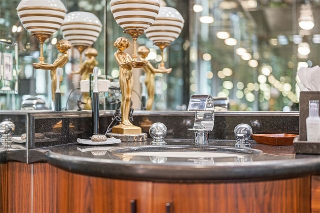 918 S Aiken Avenue, Shadyside, PA 15232