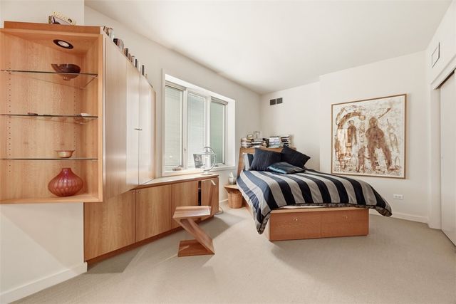 918 S Aiken Avenue, Shadyside, PA 15232