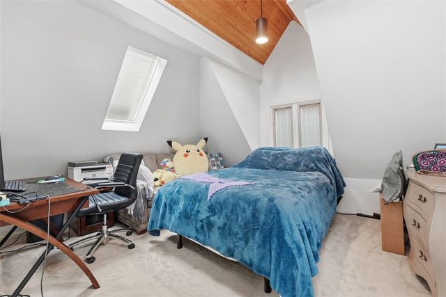 918 S Aiken Avenue, Shadyside, PA 15232