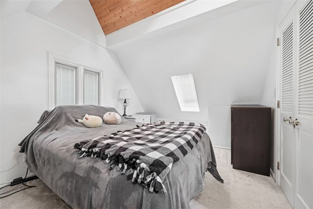 918 S Aiken Avenue, Shadyside, PA 15232