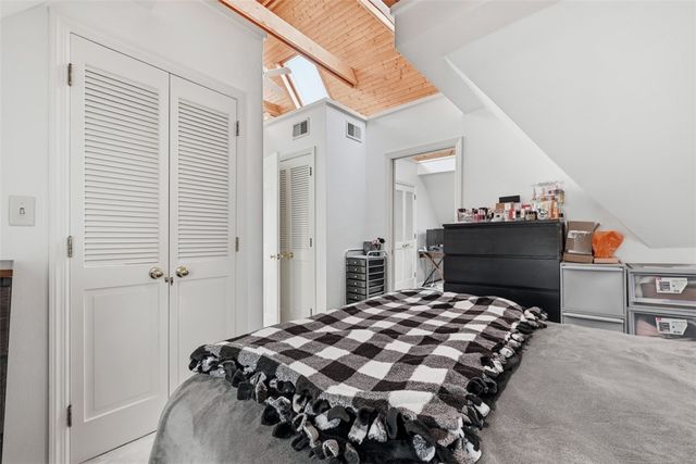 918 S Aiken Avenue, Shadyside, PA 15232