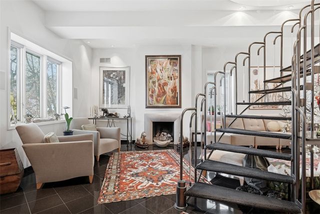 918 S Aiken Avenue, Shadyside, PA 15232