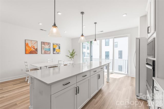15309 Ballancroft Parkway, Charlotte, NC 28277