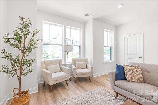 15309 Ballancroft Parkway, Charlotte, NC 28277