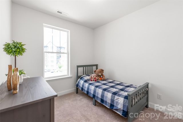 15309 Ballancroft Parkway, Charlotte, NC 28277