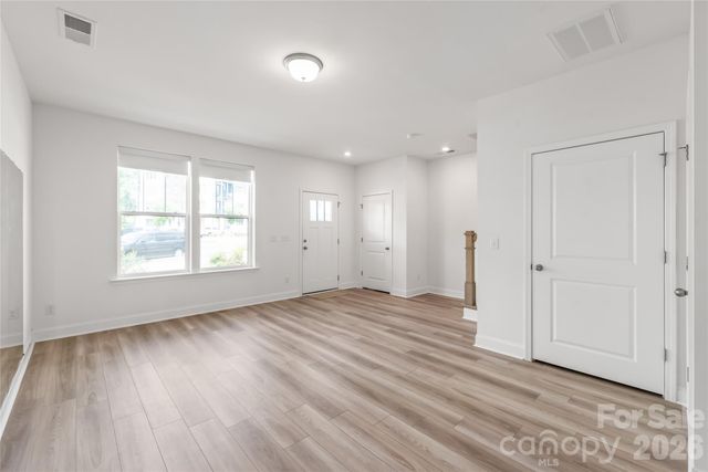 15309 Ballancroft Parkway, Charlotte, NC 28277