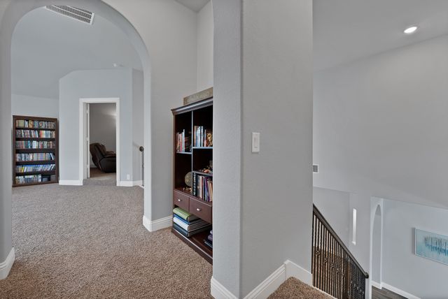 810 Sundown Court, Midlothian, TX 76065