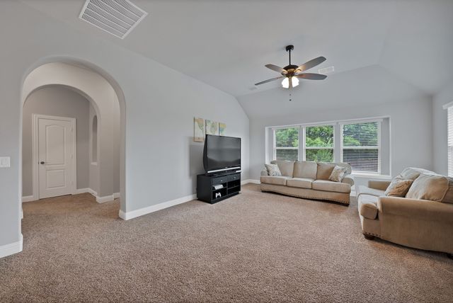 810 Sundown Court, Midlothian, TX 76065