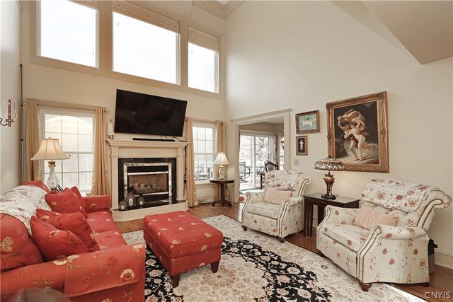 3293 W Lake Road, Cazenovia, NY 13035