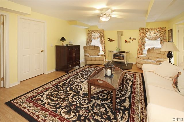3293 W Lake Road, Cazenovia, NY 13035