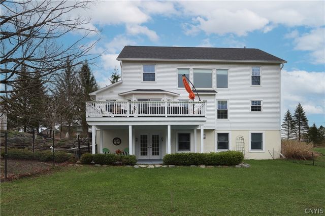 3293 W Lake Road, Cazenovia, NY 13035