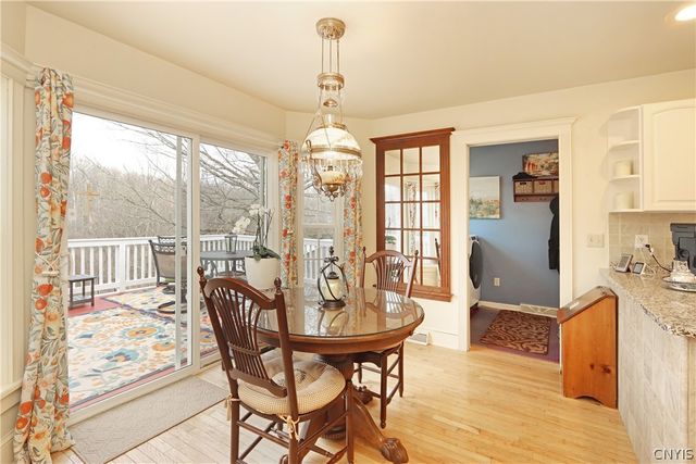 3293 W Lake Road, Cazenovia, NY 13035