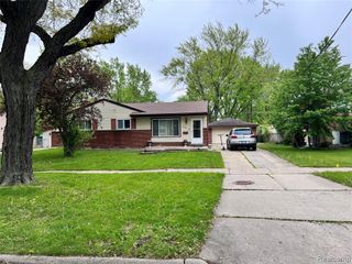 2534 Tarry Drive, Sterling Heights, MI 48310