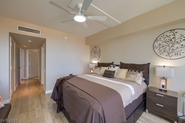 2747 Paradise Road 705, Las Vegas, NV 89109