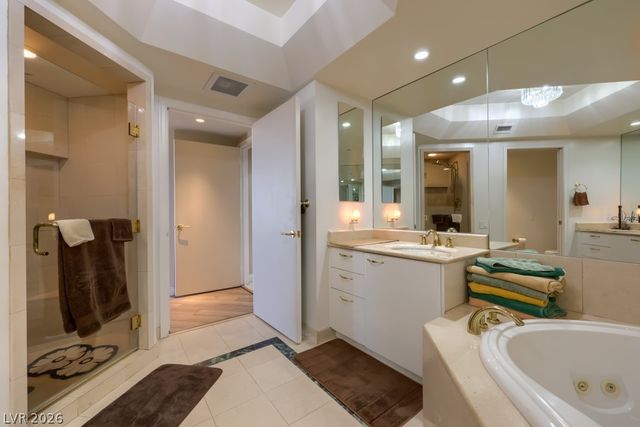 2747 Paradise Road 705, Las Vegas, NV 89109