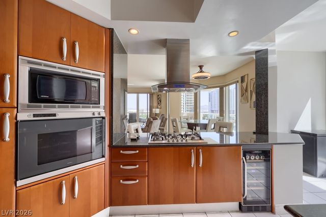 2747 Paradise Road 705, Las Vegas, NV 89109