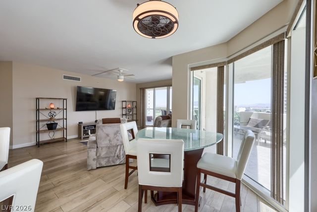 2747 Paradise Road 705, Las Vegas, NV 89109
