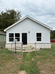 719 S Muskogee Street, Sapulpa, OK 74066