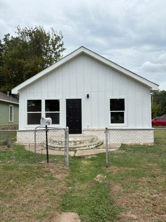719 S Muskogee Street, Sapulpa, OK 74066