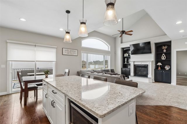 5415 Triple Crown Drive, Marion, IA 52302
