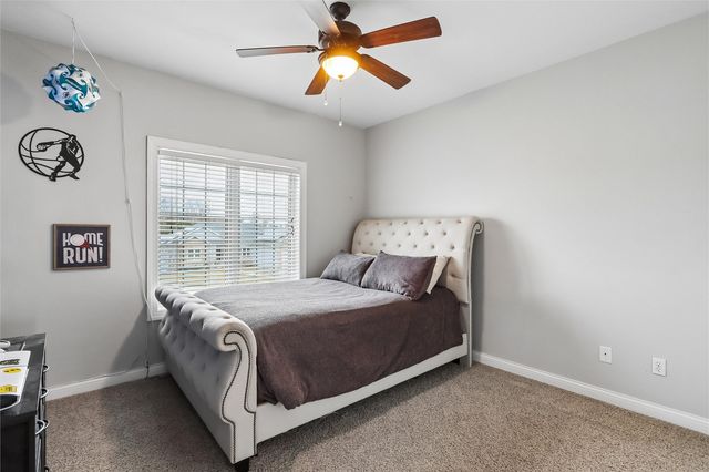 5415 Triple Crown Drive, Marion, IA 52302