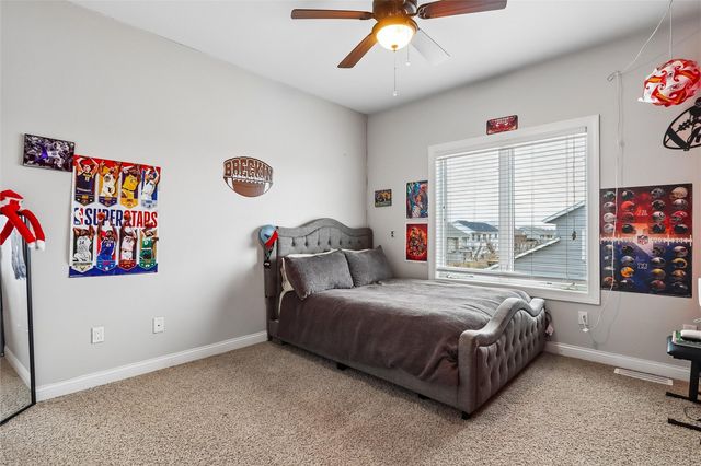 5415 Triple Crown Drive, Marion, IA 52302
