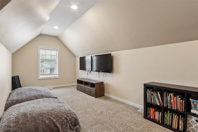 5415 Triple Crown Drive, Marion, IA 52302