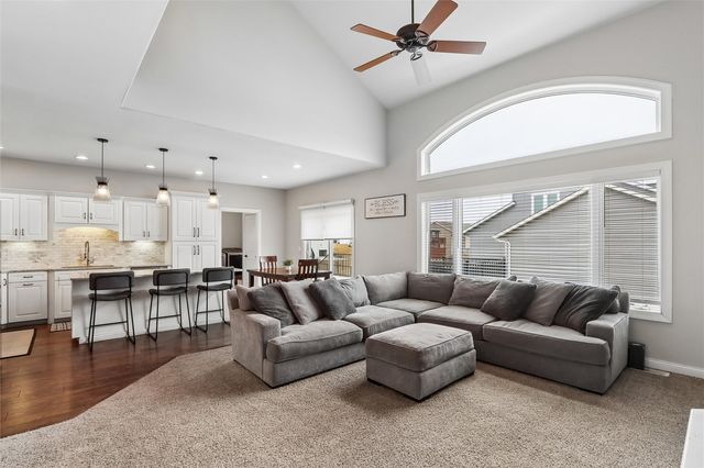 5415 Triple Crown Drive, Marion, IA 52302