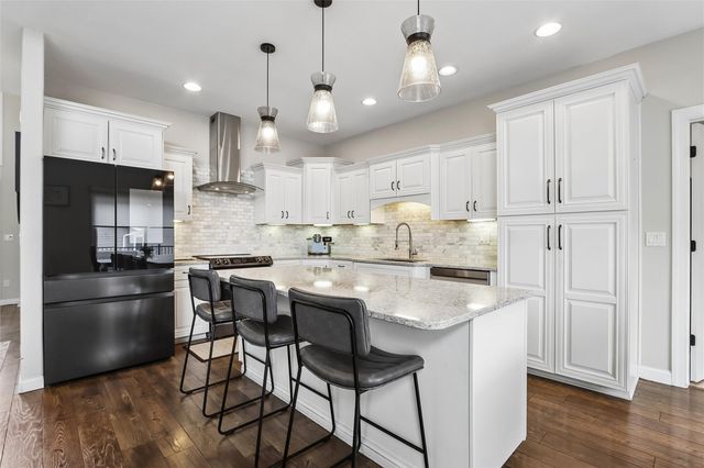 5415 Triple Crown Drive, Marion, IA 52302