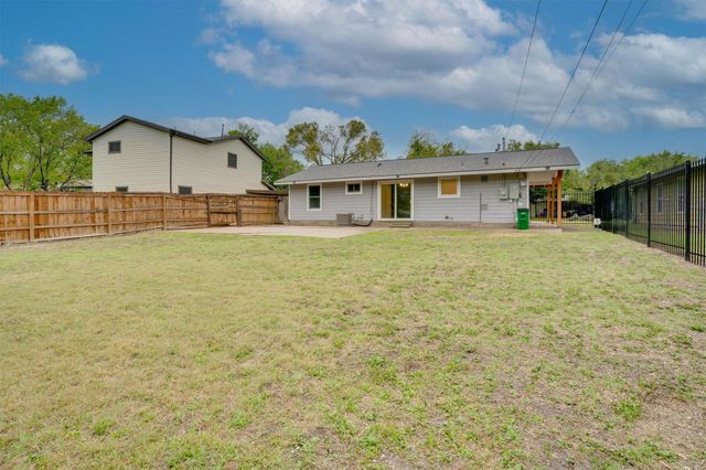 600 Bramble DR, Austin, TX 78745