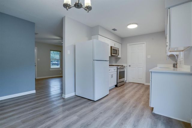 600 Bramble DR, Austin, TX 78745