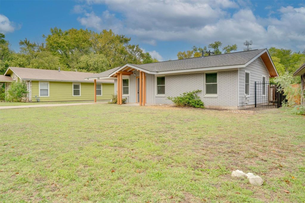 600 Bramble DR, Austin, TX 78745