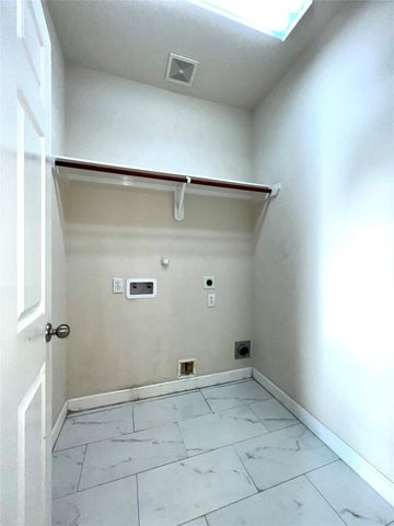 21422 Mission Falls Dr Drive, Houston, TX 77095