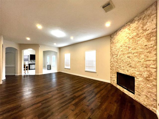 21422 Mission Falls Dr Drive, Houston, TX 77095