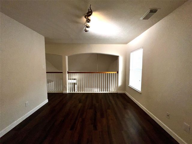 21422 Mission Falls Dr Drive, Houston, TX 77095