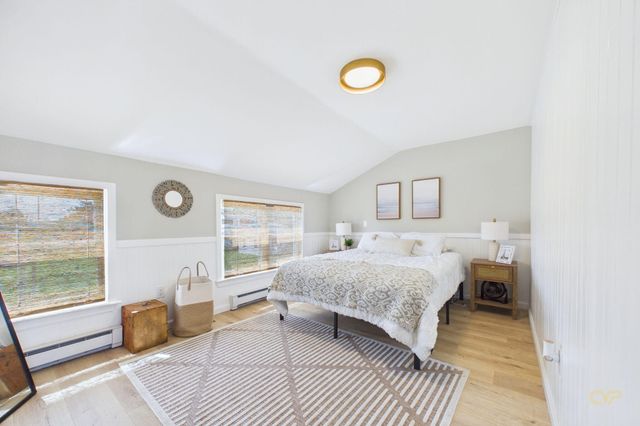 16 Shoreview Avenue, Mattapoisett, MA 02739