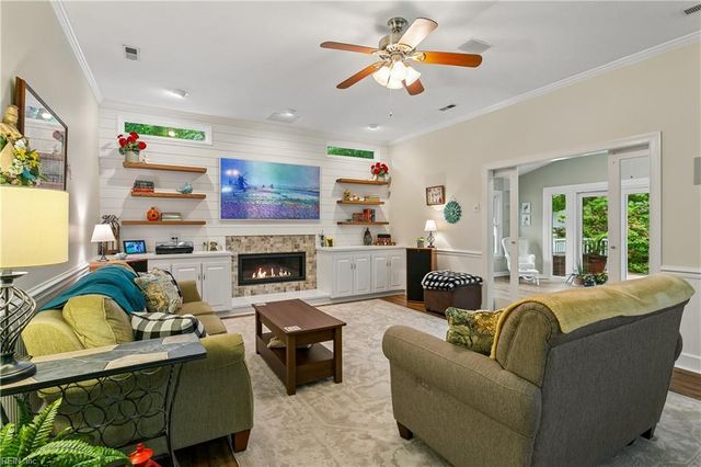 204 Jacobs RN, Yorktown, VA 23692