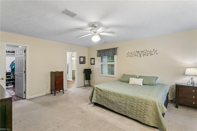 204 Jacobs RN, Yorktown, VA 23692