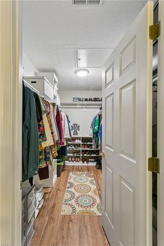 204 Jacobs RN, Yorktown, VA 23692