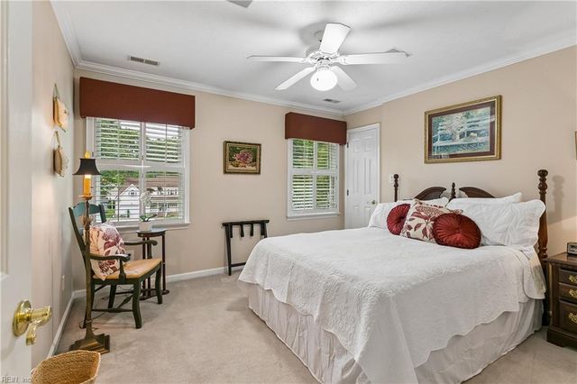 204 Jacobs RN, Yorktown, VA 23692