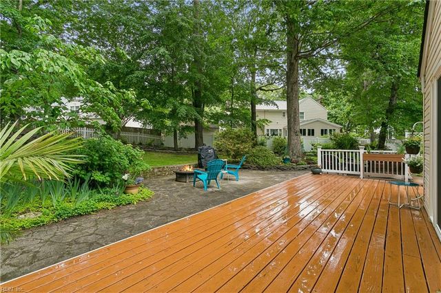 204 Jacobs RN, Yorktown, VA 23692