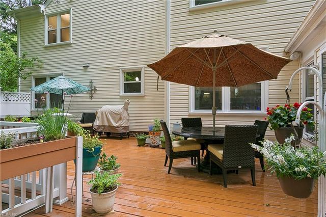 204 Jacobs RN, Yorktown, VA 23692