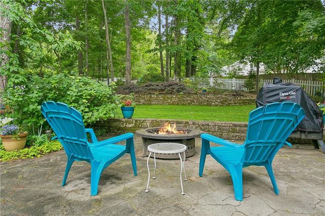 204 Jacobs RN, Yorktown, VA 23692