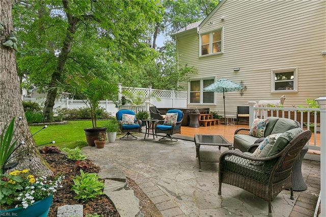 204 Jacobs RN, Yorktown, VA 23692