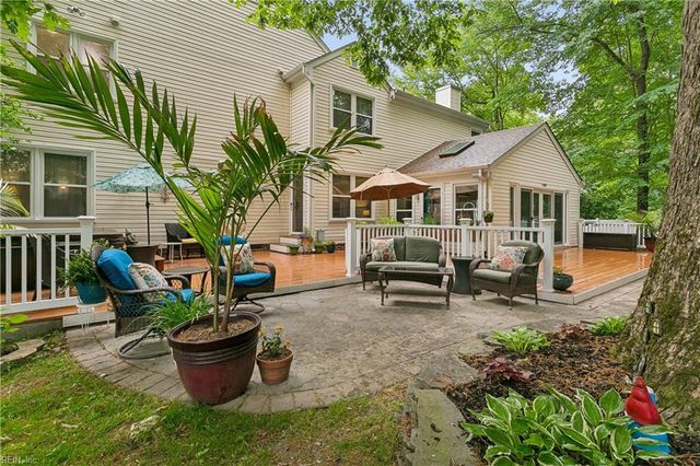 204 Jacobs RN, Yorktown, VA 23692