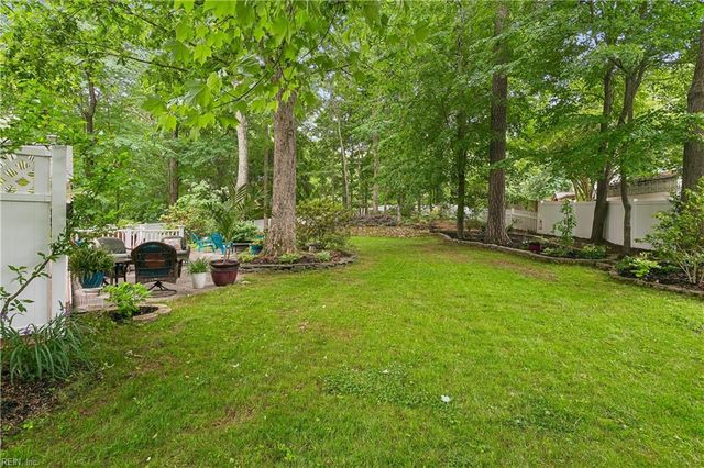 204 Jacobs RN, Yorktown, VA 23692