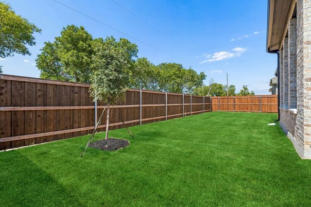 1015 Goldenrod Drive, Justin, TX 76247